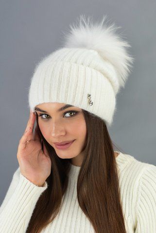 Біла в'язана жіноча шапка з закотом і бубоном 5514 5514 фото