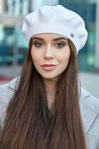 Теплий витончений жіночий берет "Амелія" &mdash; 5119 білий 1688768729 фото