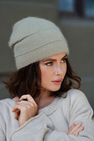 В'язана шапка з ангори "Католіна", 581-091 колір оливковий 581-091 фото