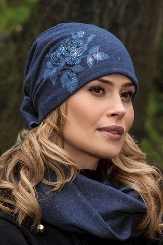 Жіноча трикотажна шапка "Лаша" (LASZA) &mdash; коричневий 908432679 фото