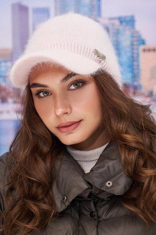 Тепла пухнаста бейсболка Долорес колір пудра 4955 2011140971 фото