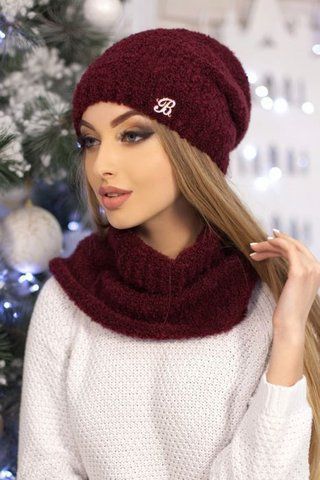 ЖЕНСЬКИЙ КОМПЛЕКТ З М'ЯКОГО БУКЛЕ "ШАРЛІН" (ШАПКА І ШАРФ-ТРУБА) &mdash; 4368-8 гранат 908424265 фото