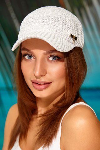 Вязанная бейсболка Lurex 4952 белая 4952 фото