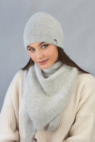 Светло-серый женский комплект шапка с отворотом и косынка Кьяра 5167-5 5167-5 фото